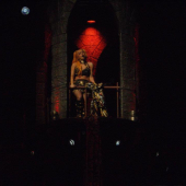 050.jpg