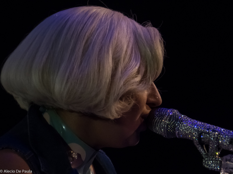 075.jpg