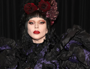 Lady Gaga wins 4 MTV Video Music Awards!